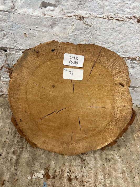 Oak Round No 76 - 260x230x45mm Sawn