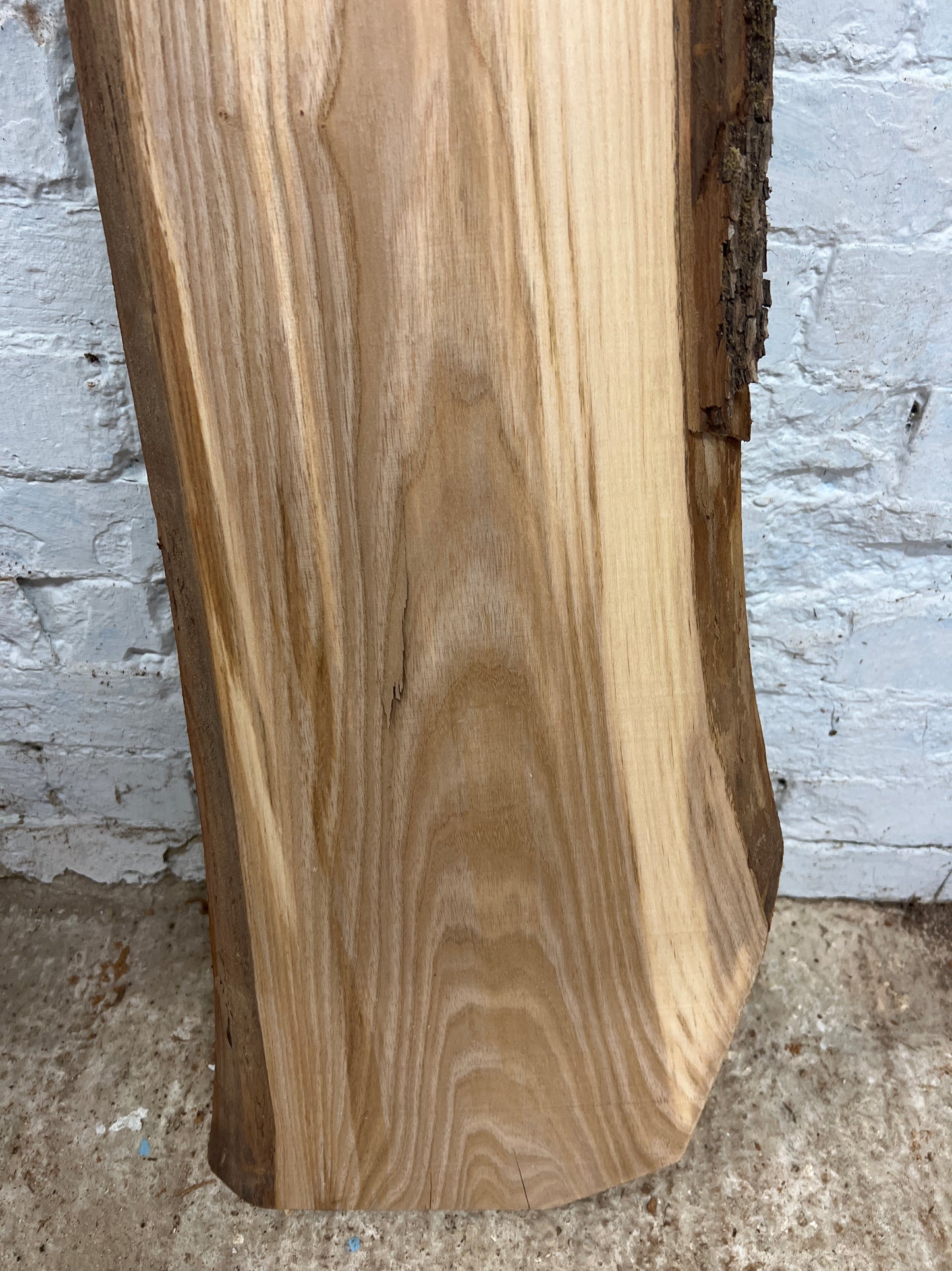 Elm No 80 - 1275x240-330x36mm Planed