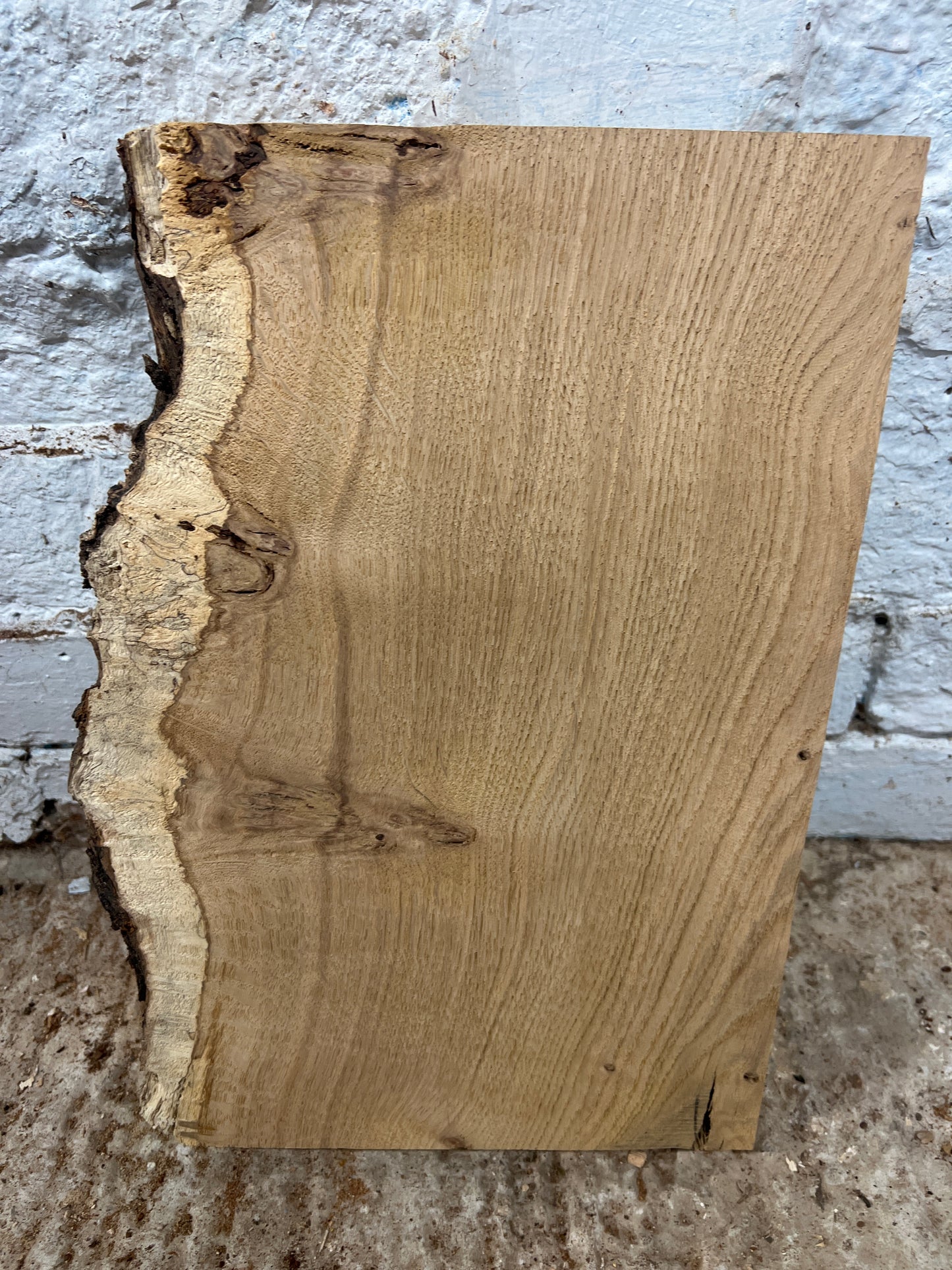 Aged Pippy Oak No 192 - 370-220-260x40mm Planed