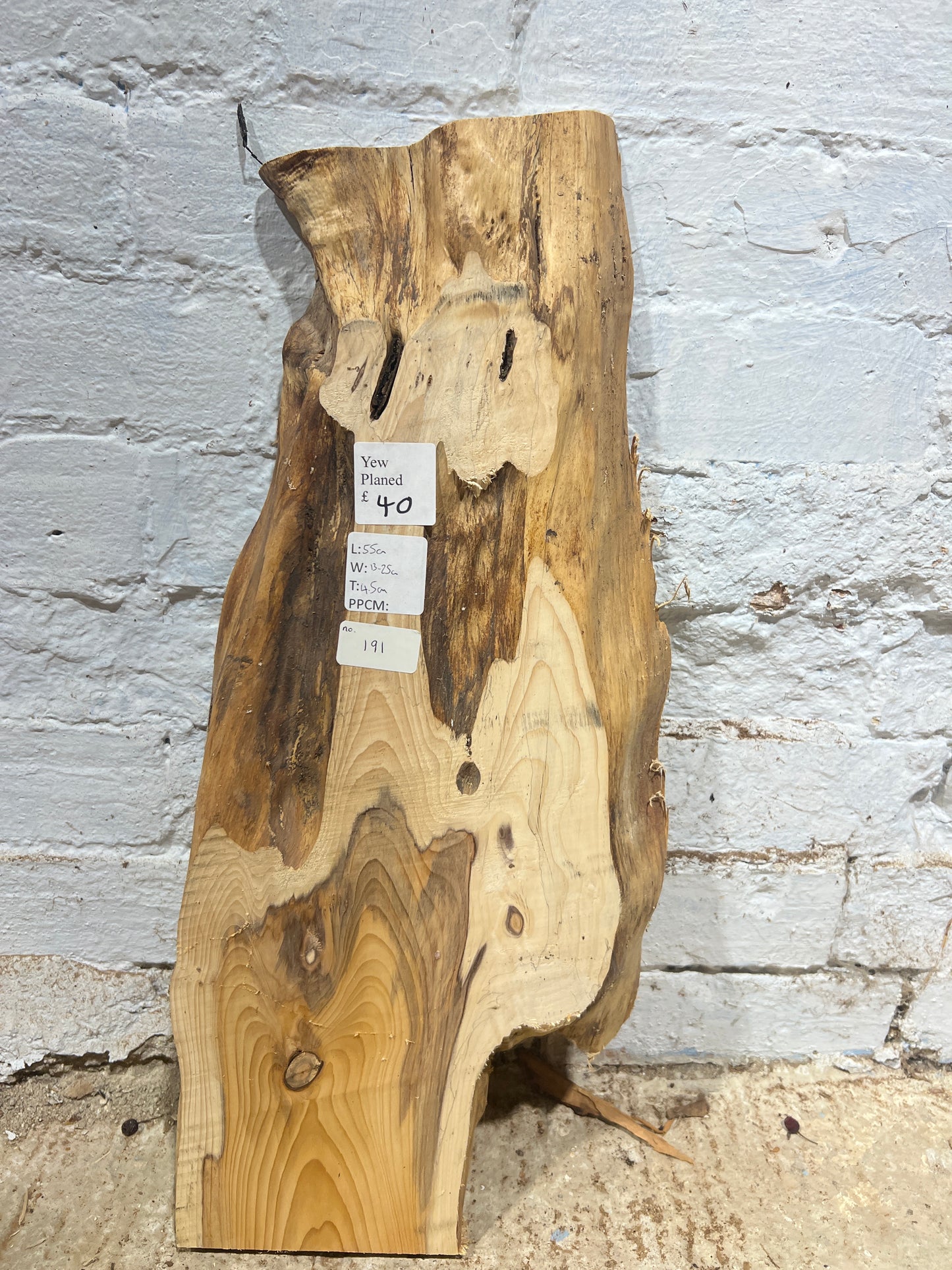 Yew No 191 - 550x130-250x45mm Planed