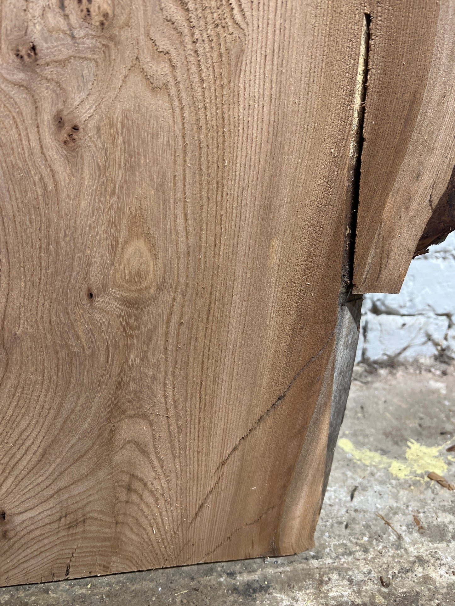 Burr Elm No 33 - 830x470-630x33mm Planed