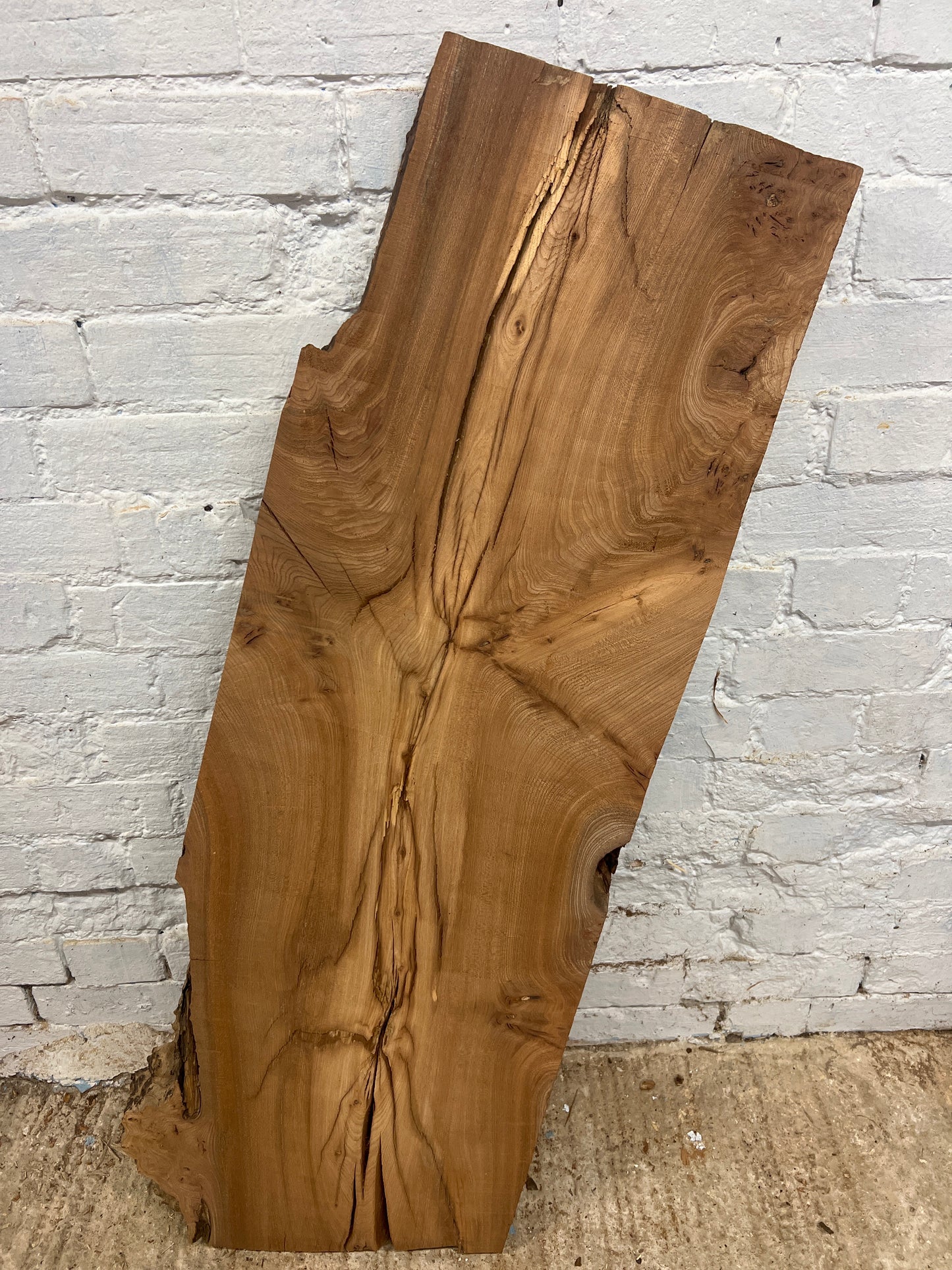 Burr Elm No 55 - 1130x330-440x40mm Planed