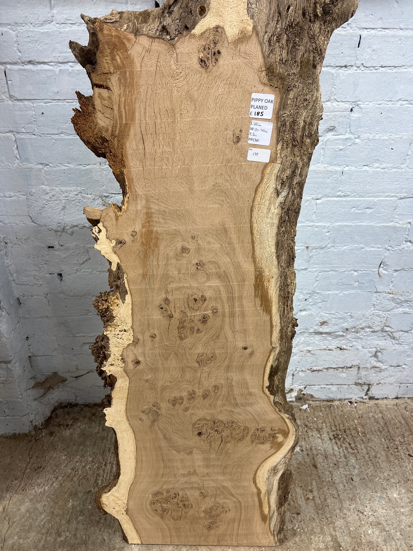 Aged Pippy Oak No 178 - 1620x200-500x30mm Planed
