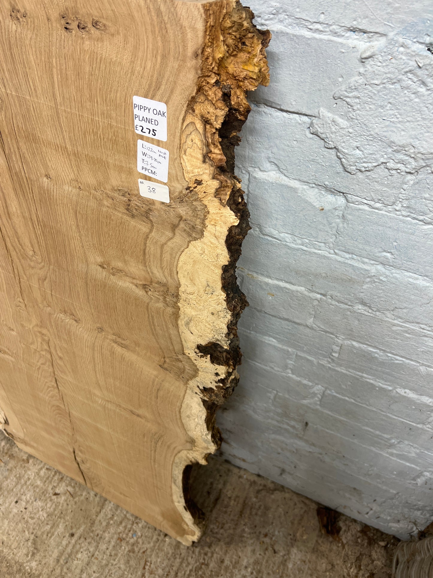 Aged Pippy Oak No 38 - 1220x590-700x35mm Planed