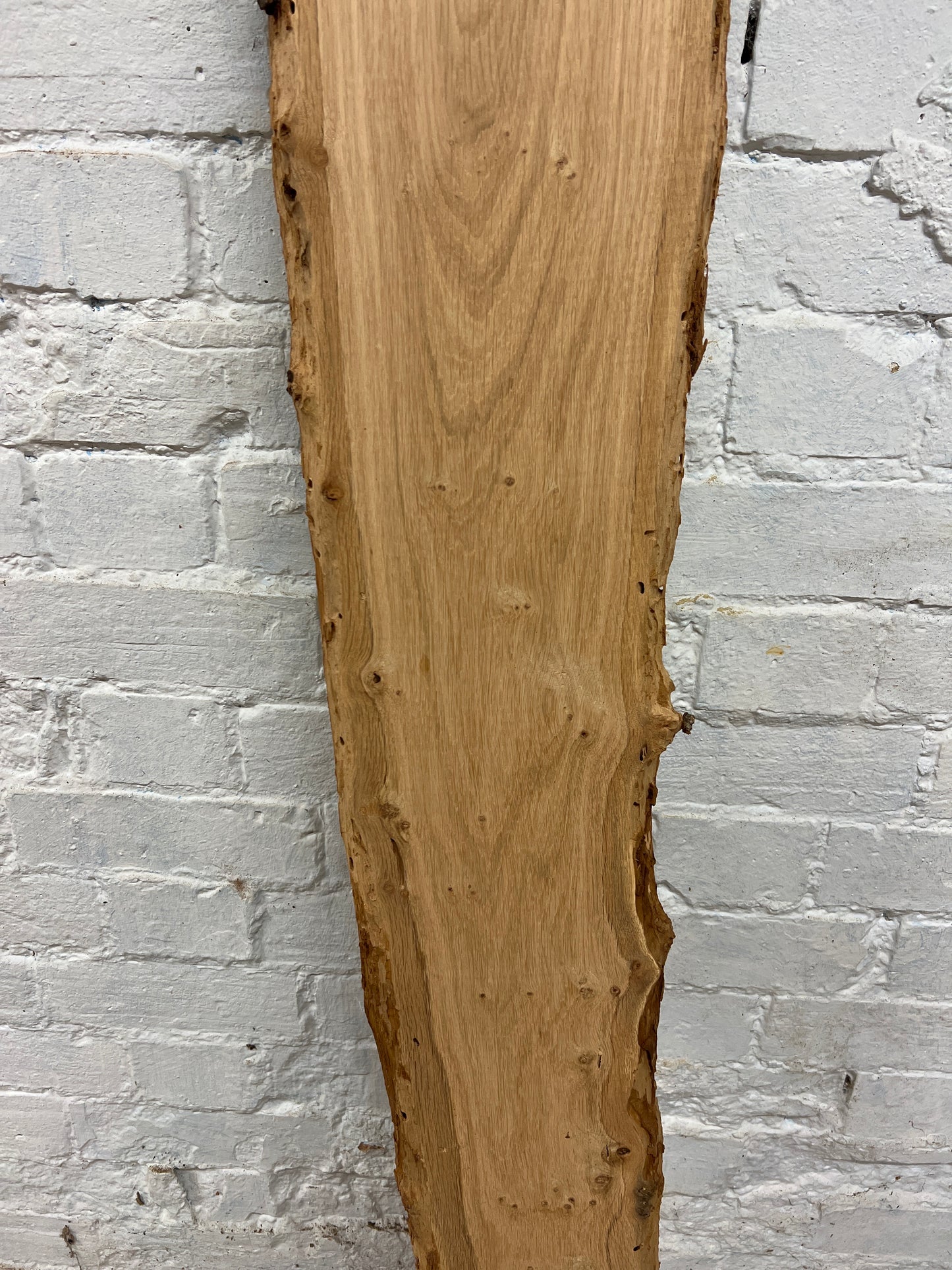 Oak No 21 - 1970x140-200x23mm Planed