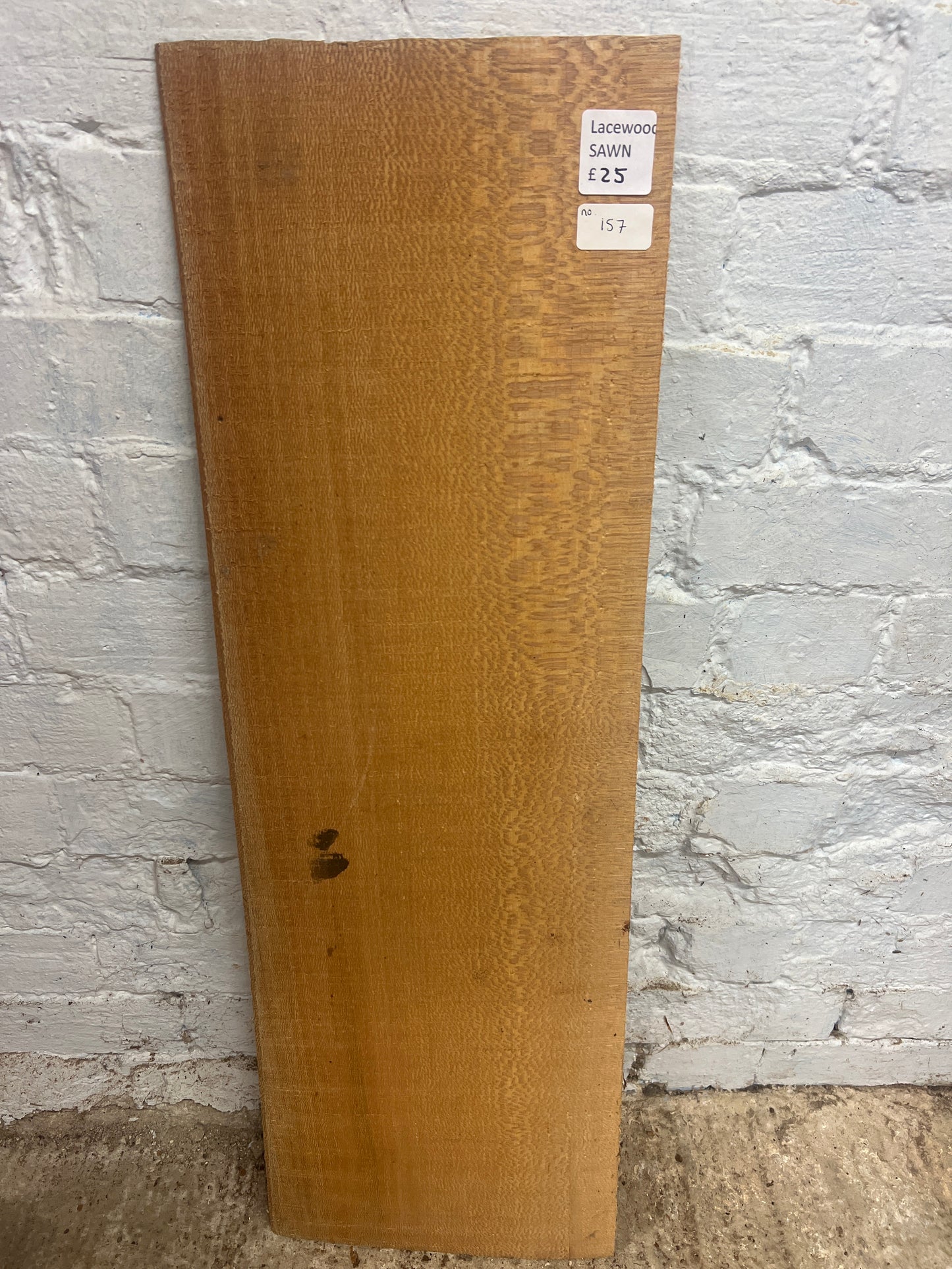 Lacewood No 157 - 875x245-285x4mm Sawn