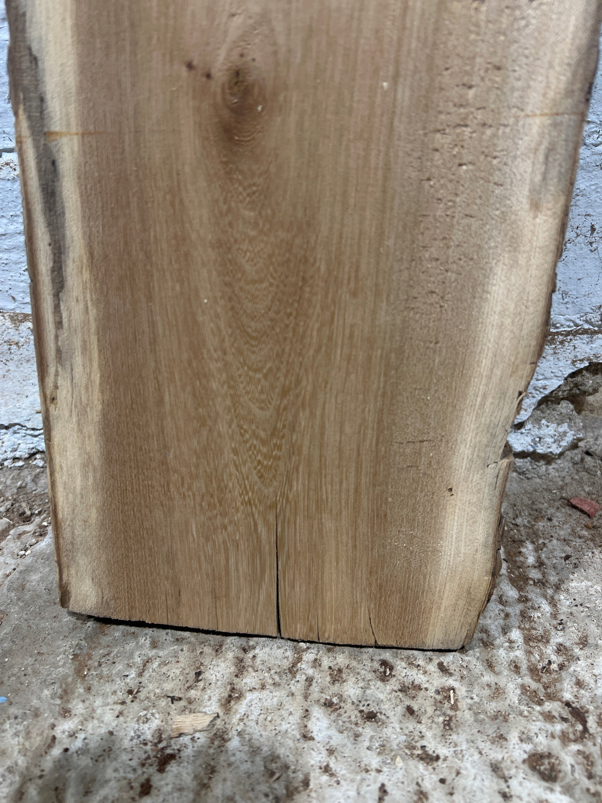 Elm No 229 - 690x160-170x27mm Planed