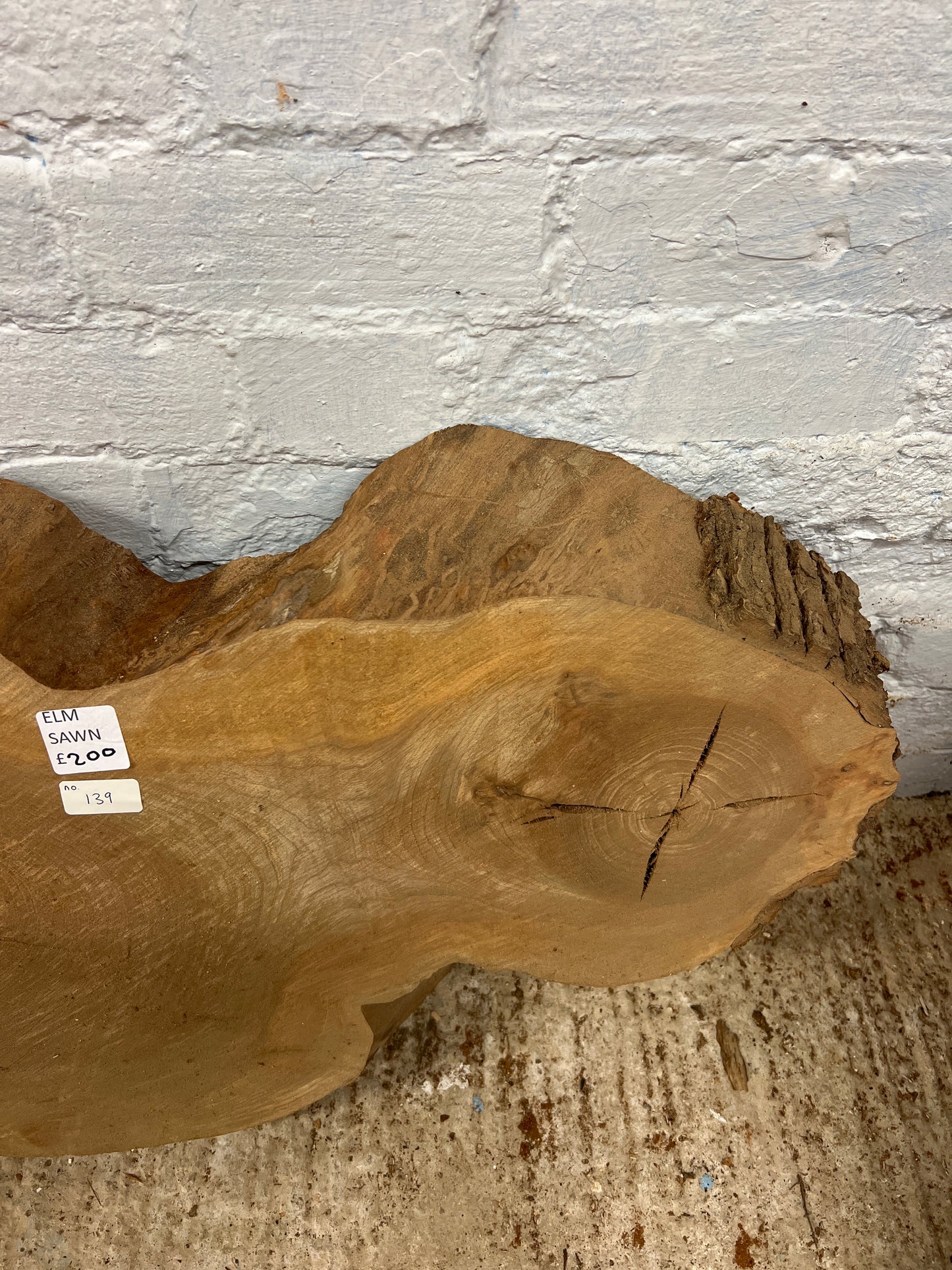 Elm No 139 - 430x820x90mm Sawn