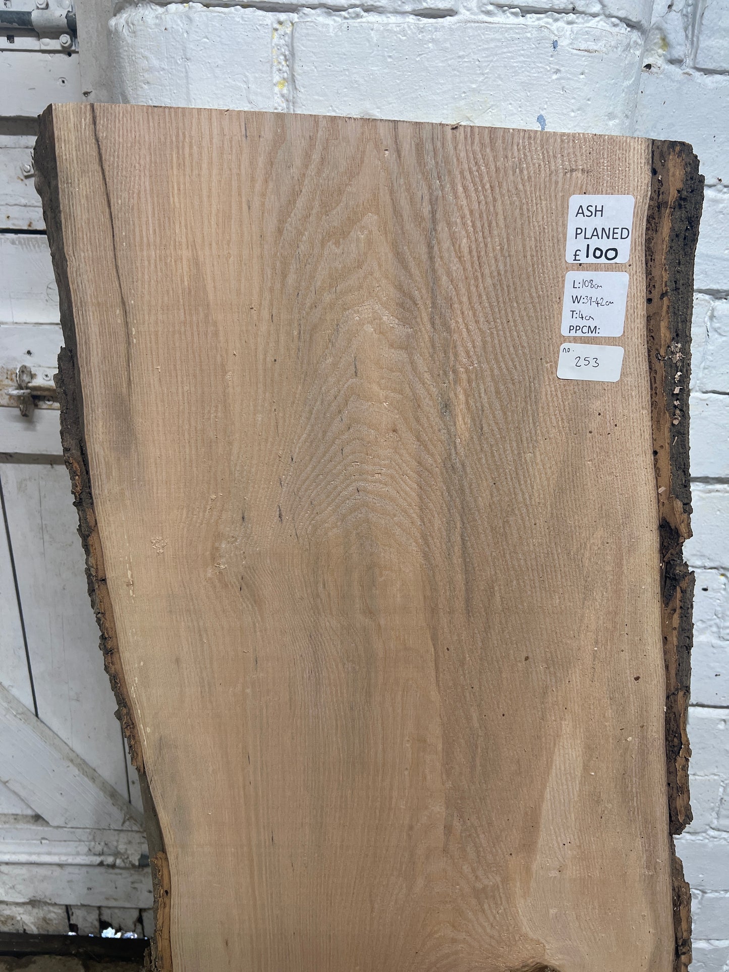 Ash No 253 - 1080x390-420x40mm Planed