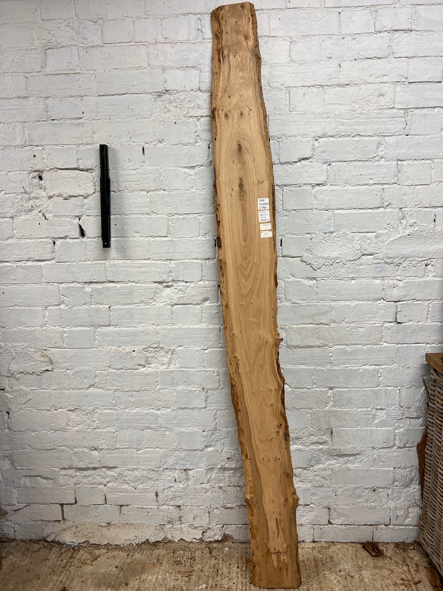 Oak No 21 - 1970x140-200x23mm Planed