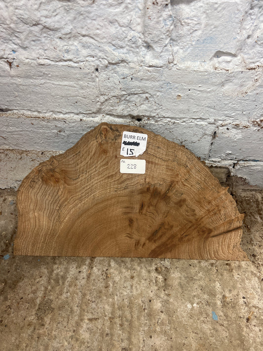 Burr Elm No 228 - 200x350x25mm Sawn