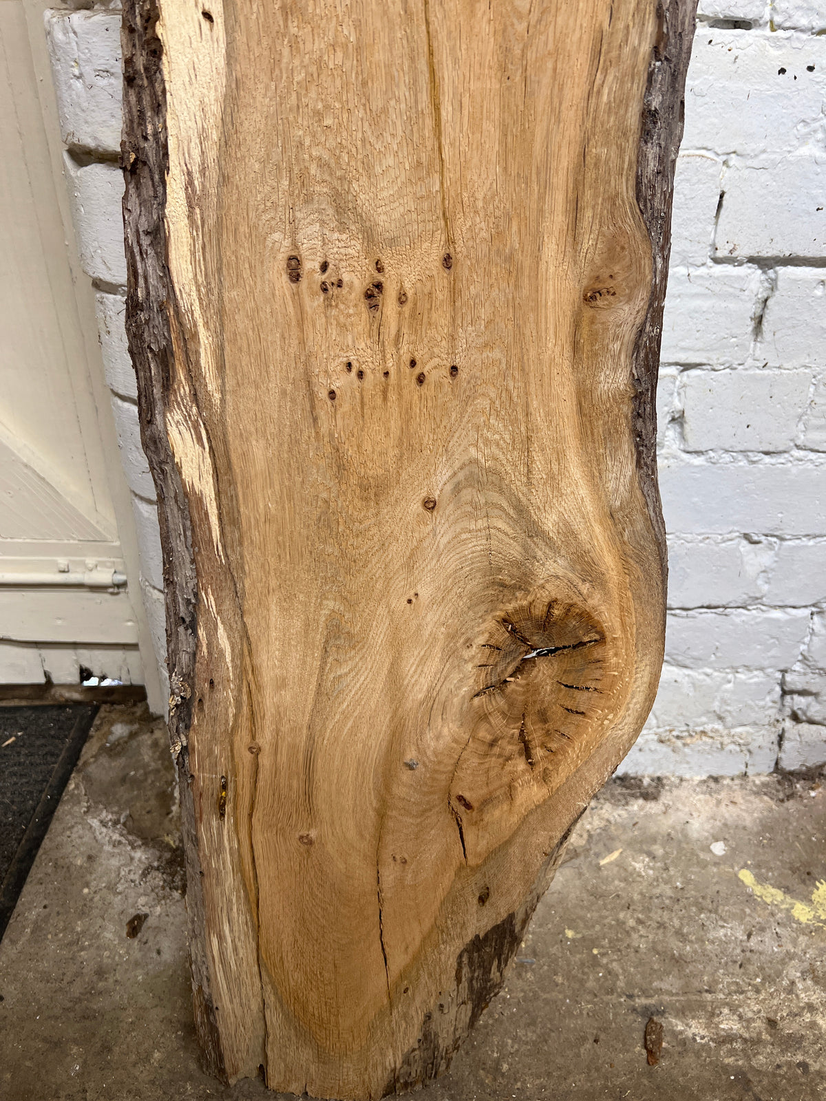 Oak No 210 - 1460x200-330x30mm Planed