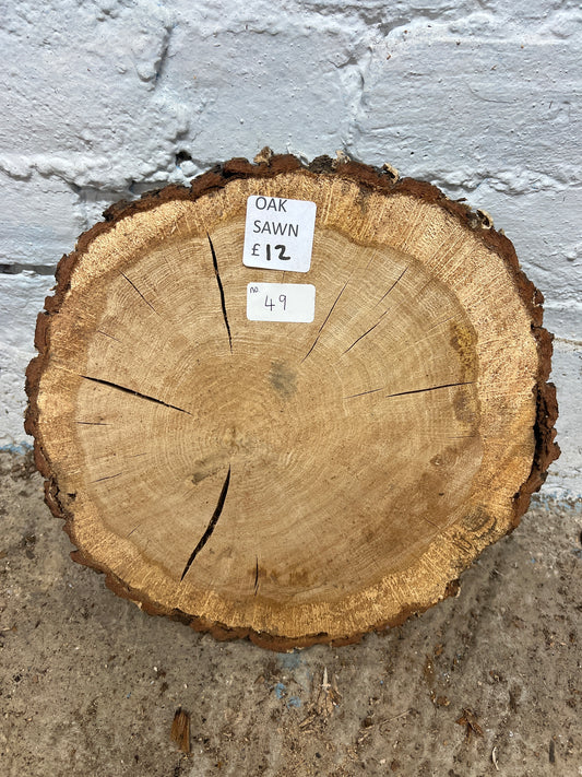 Oak Round No 49 - 290x300x40mm Sawn