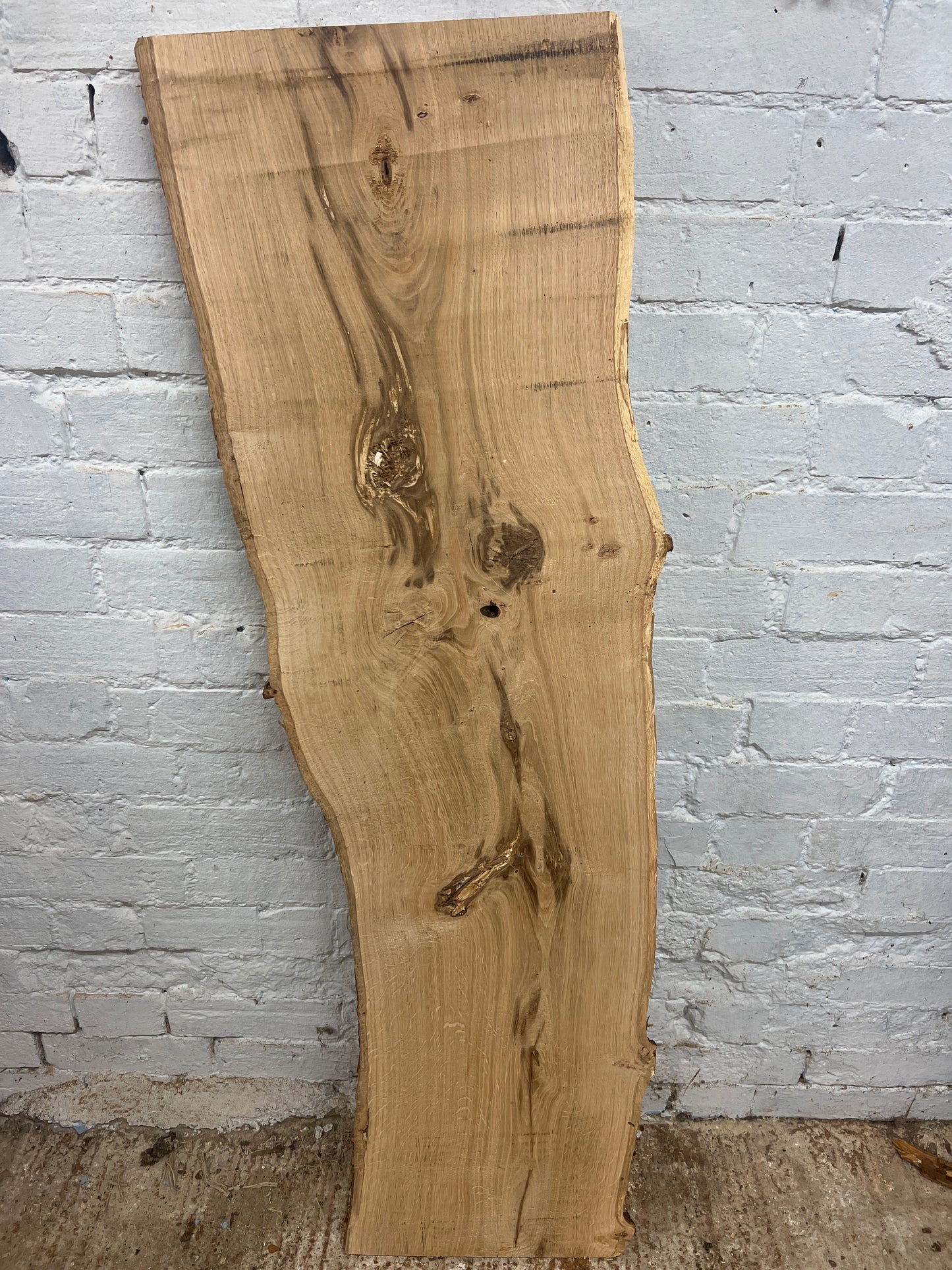 Oak No 154 - 1350x320-380x26mm Planed