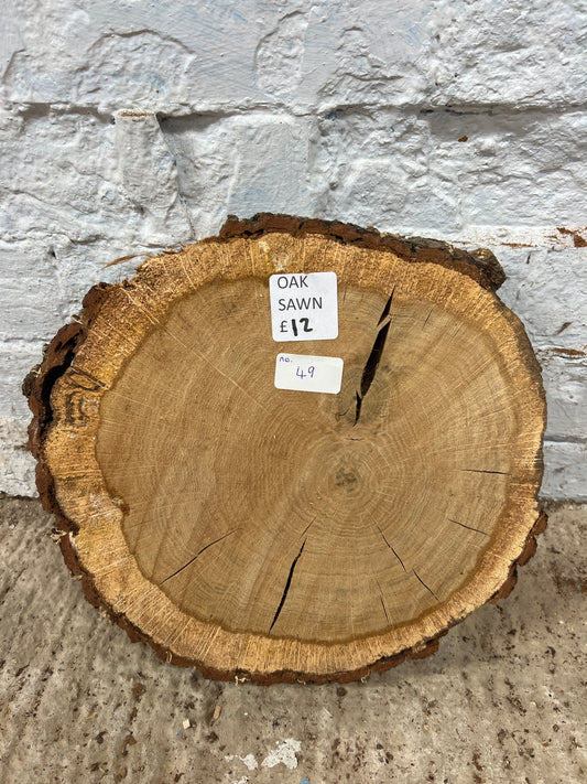 Oak Round No 49 - 280x300x50mm Sawn