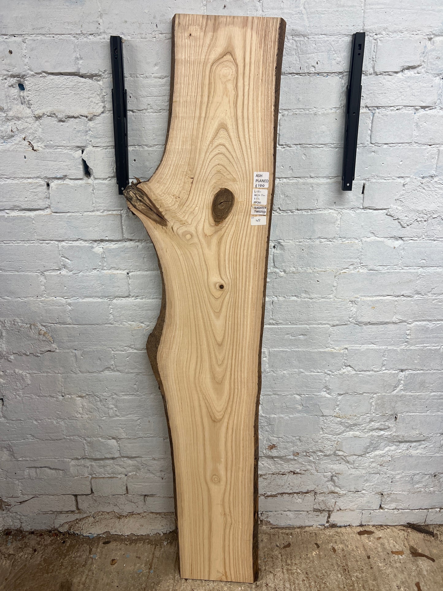 Ash No 48 - 1580x260-370x37mm Planed