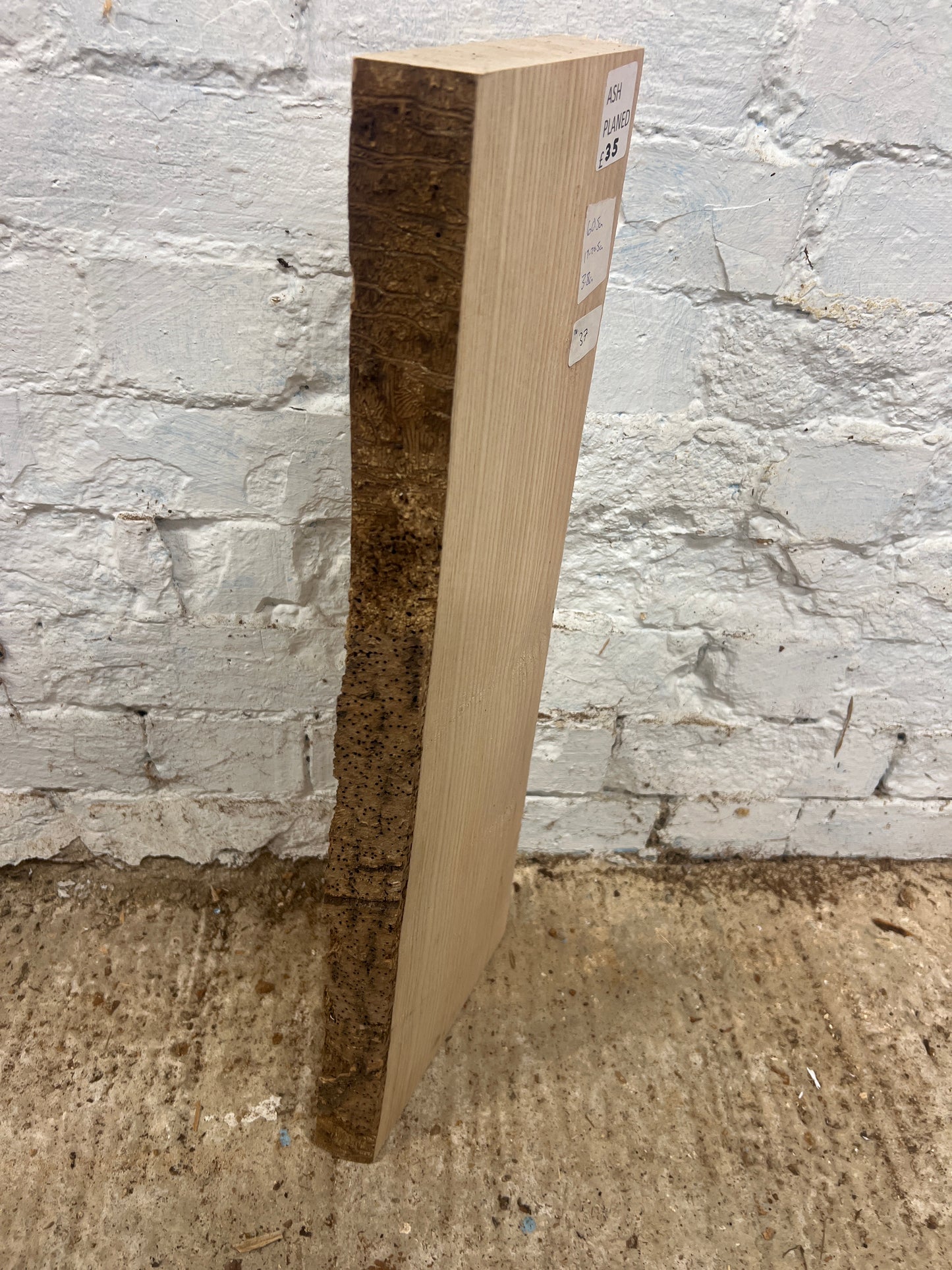 Ash No 37 - 605x170-205x38mm Planed