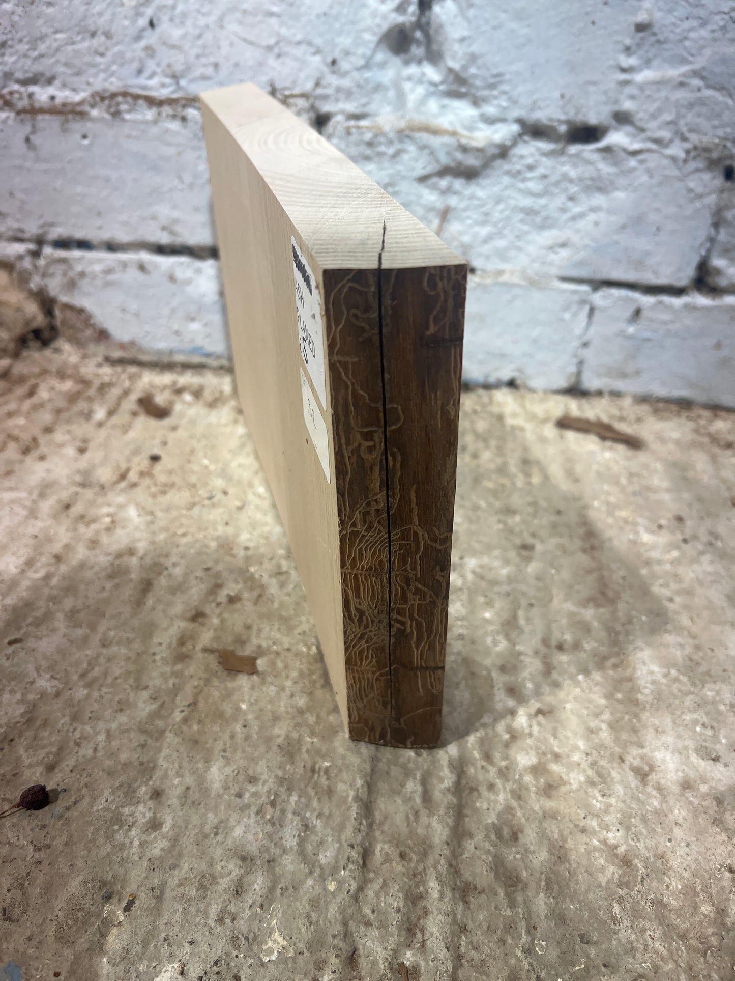 Ash No 32 - 180x300x34mm Planed