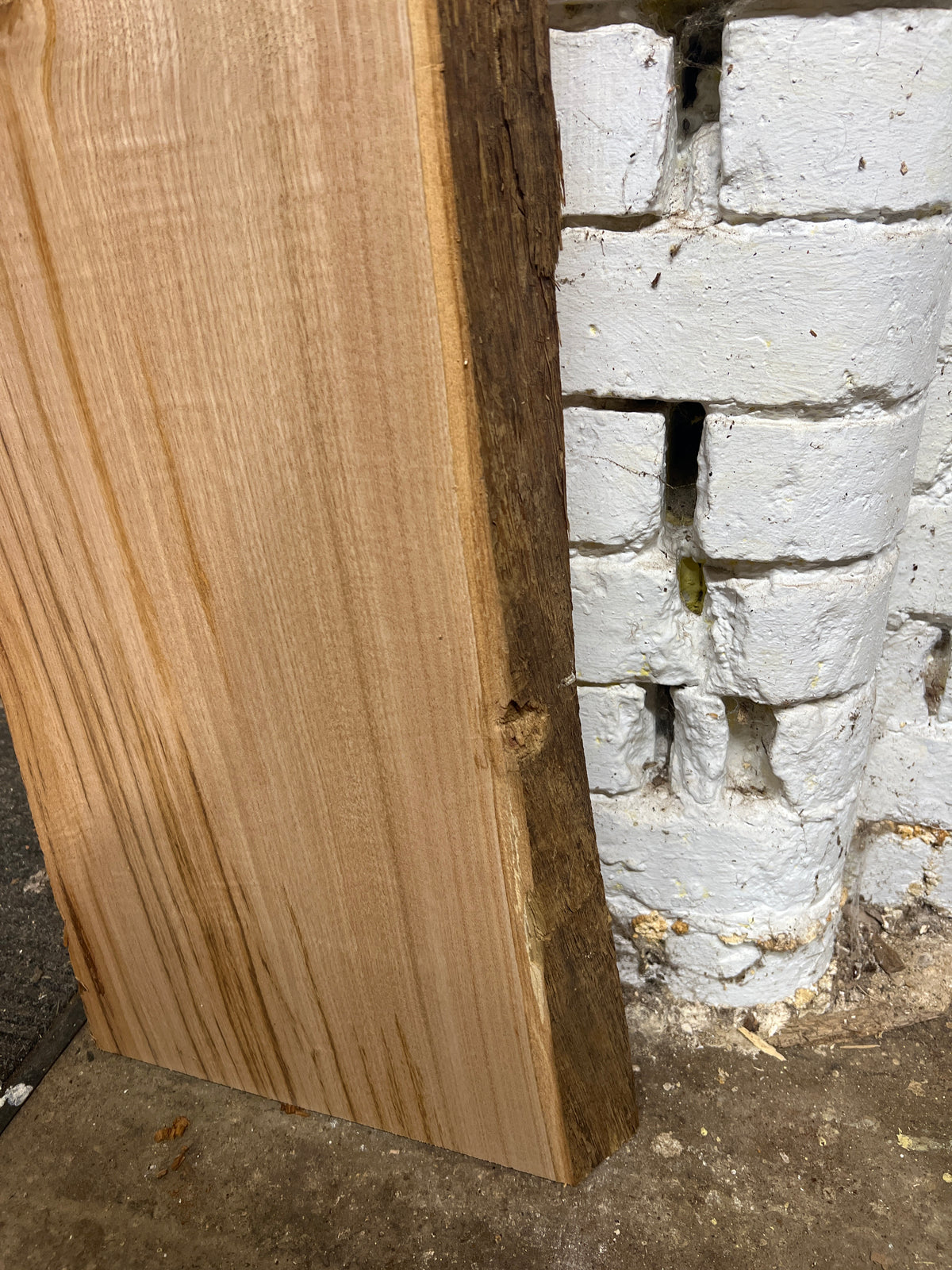 Chestnut No 118 - 1760x280-350x45mm Planed