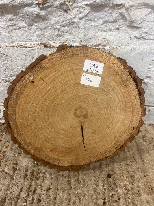 Oak no 132 - 290x260x50mm Sawn