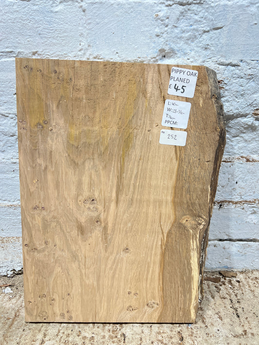 Oak No 252 - 400x280-310x40mm Planed