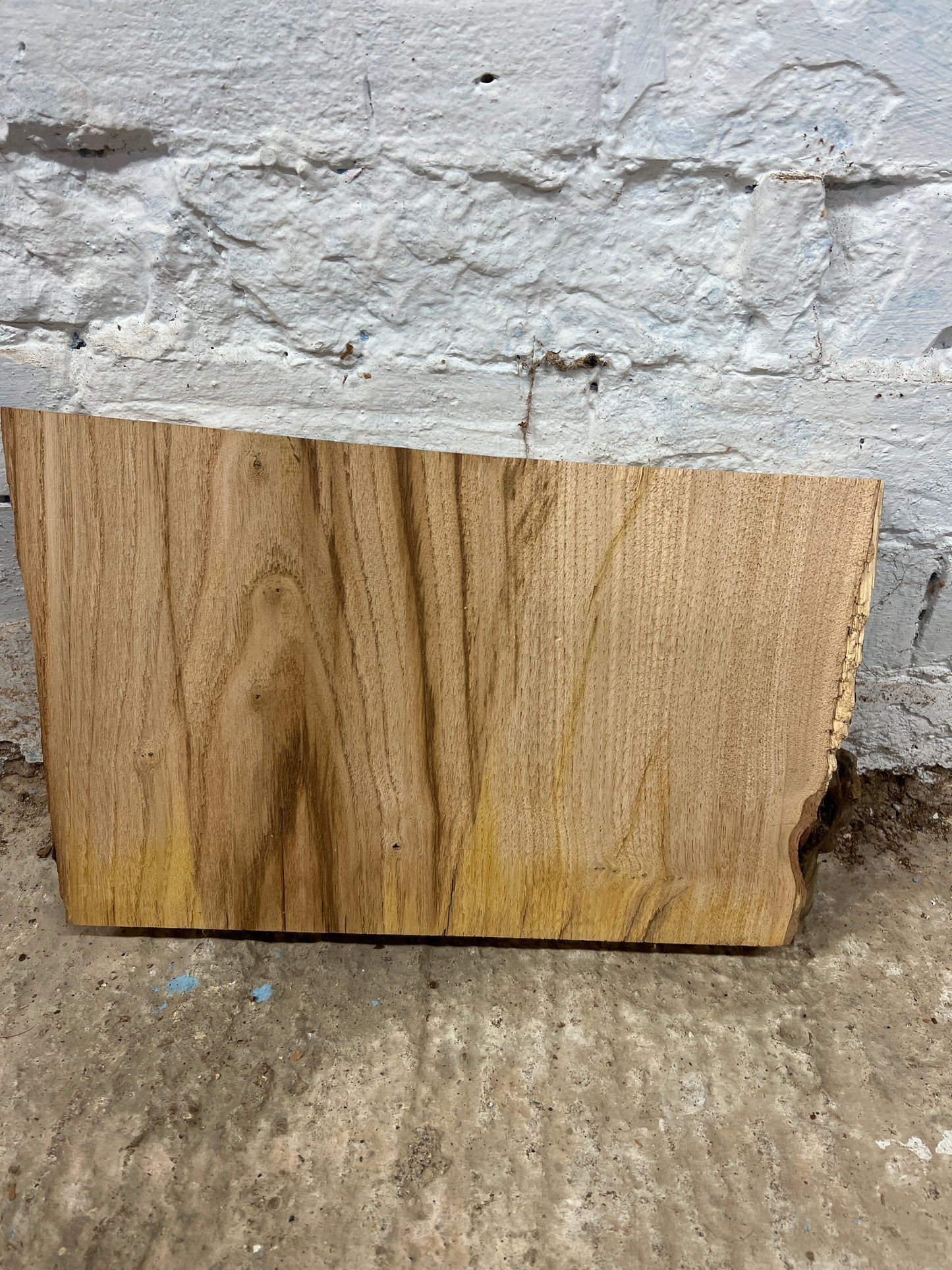 Chestnut No 118 - 220x340-370x43mm Planed