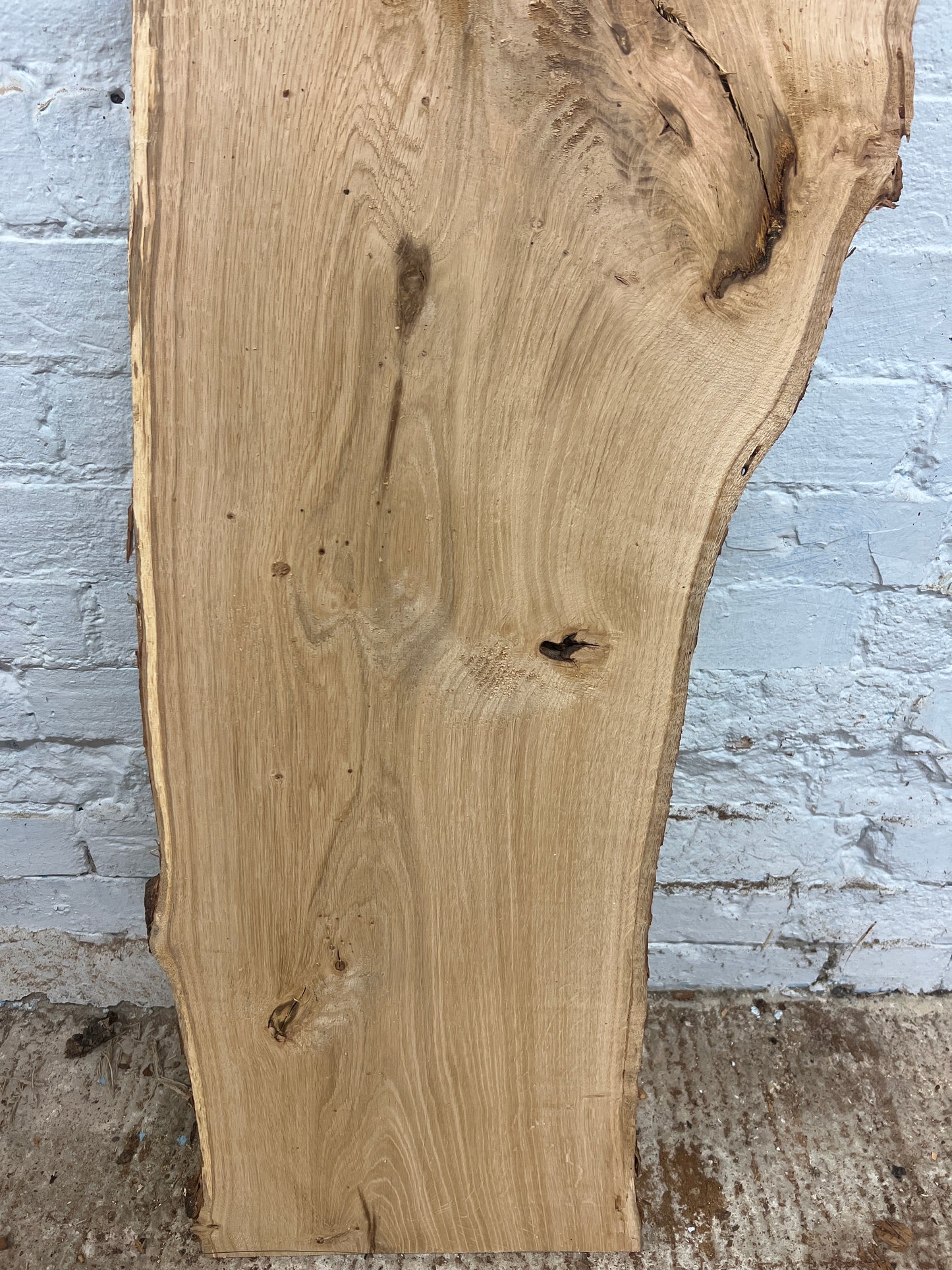 Oak No 154 - 1350x320-380x26mm Planed