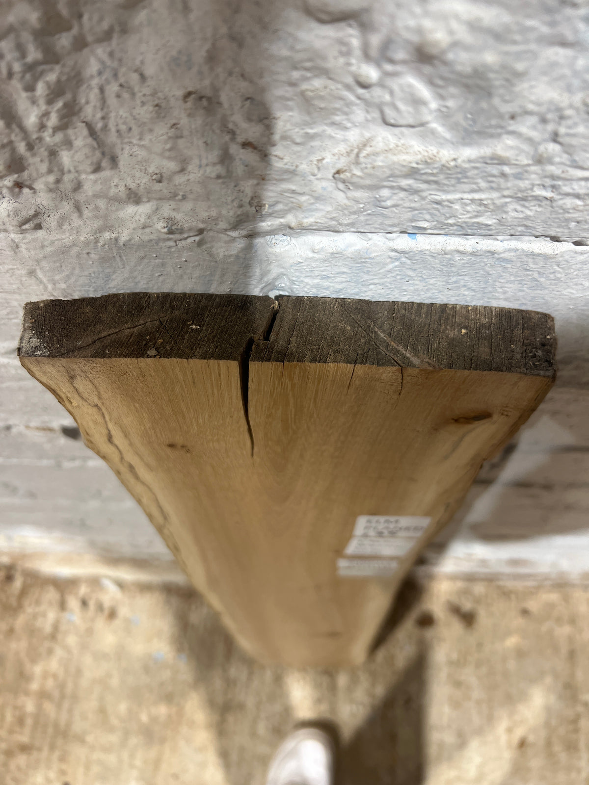Elm No 33 - 945x165-175x27mm Planed